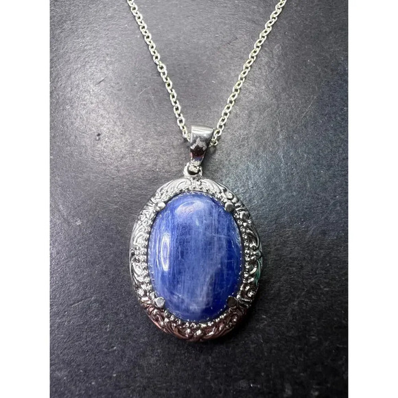 Kyanite stainless steel pendant with chain - Picture 2 of 10
